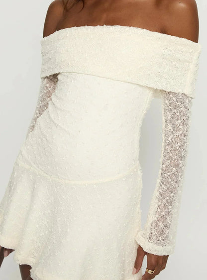 Ivee Off Shoulder Long Sleeve Mini Dress Cream