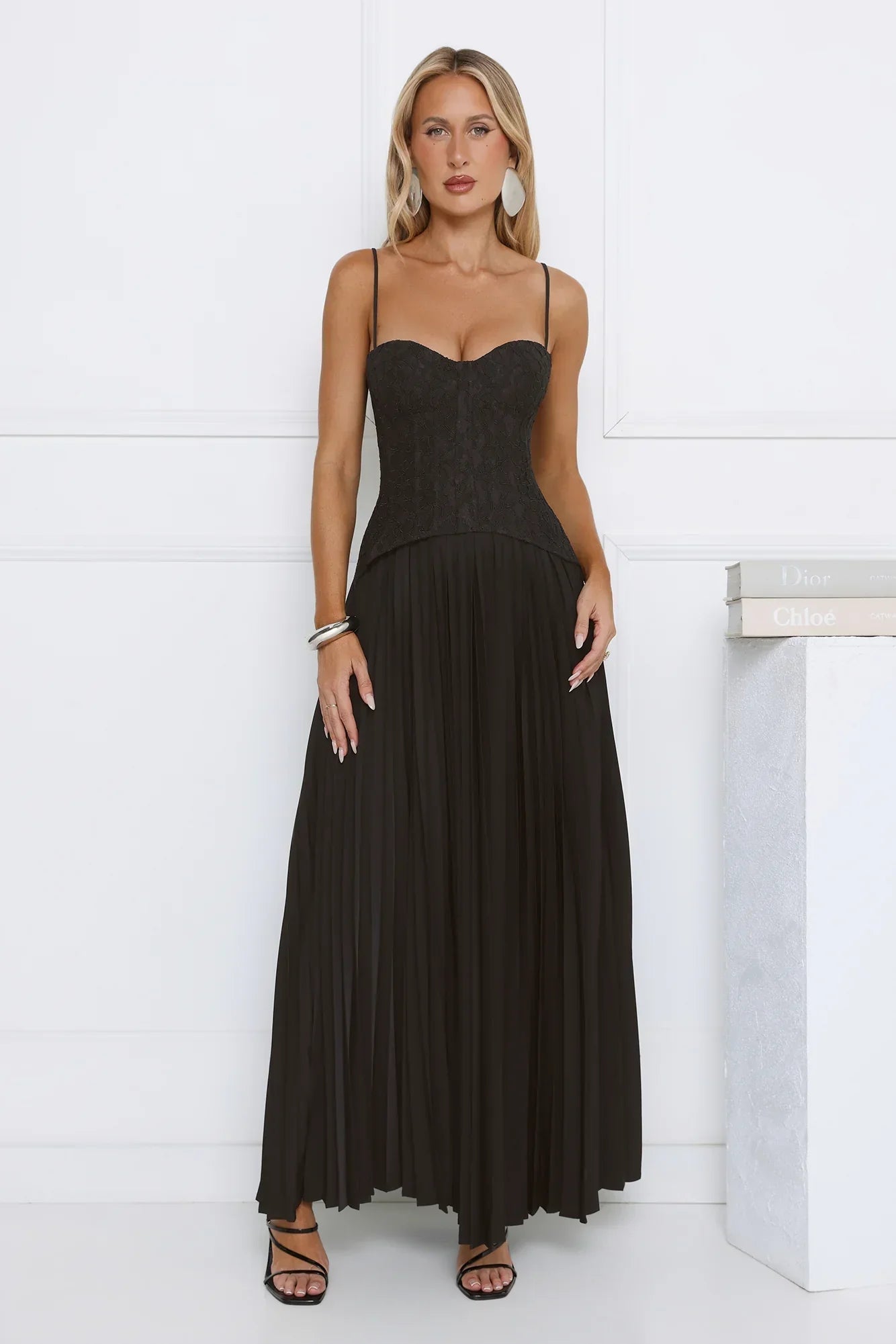 Antique Roses Lace Maxi Dress Black