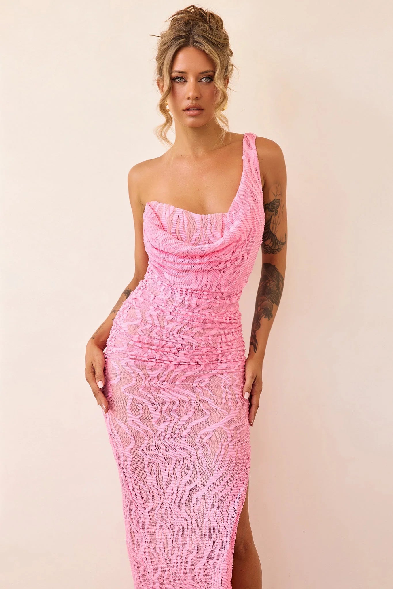 Spotlight Lace Maxi Dress - Pink